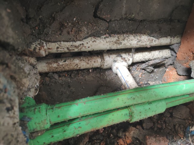 柳州市消防水管漏水检测维修.客厅漏水检测维修